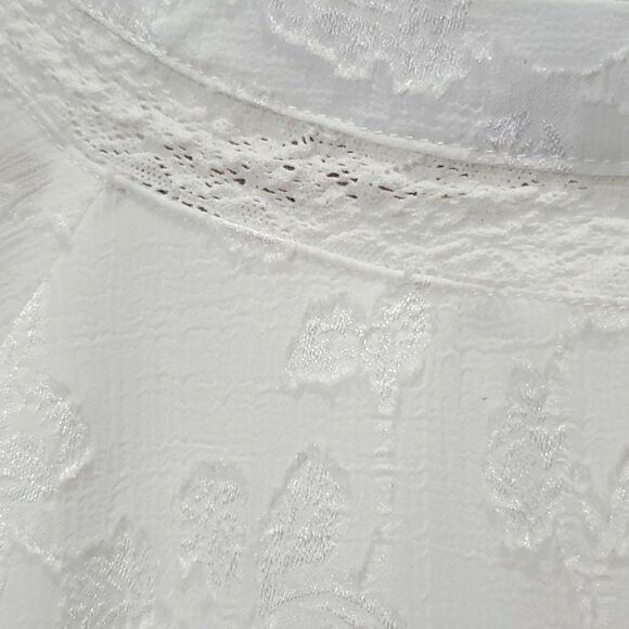 Honey Belle Womans, Floral Lace Blouse, Size 3X - Picture 3 of 6